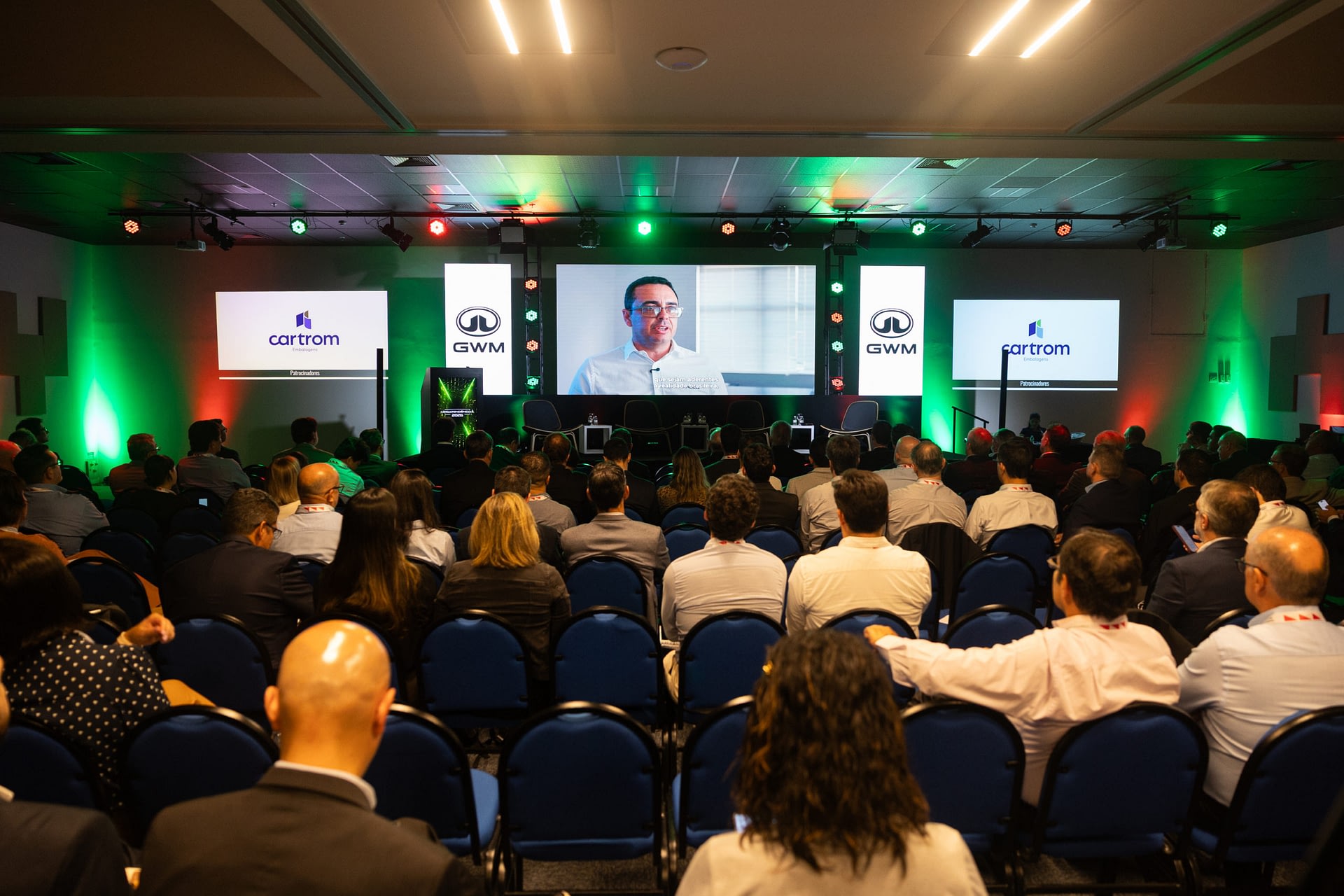 Imagem ilustrativa da notícia: Descarbonização de pesados passa por biometano, etanol e hidrogênio