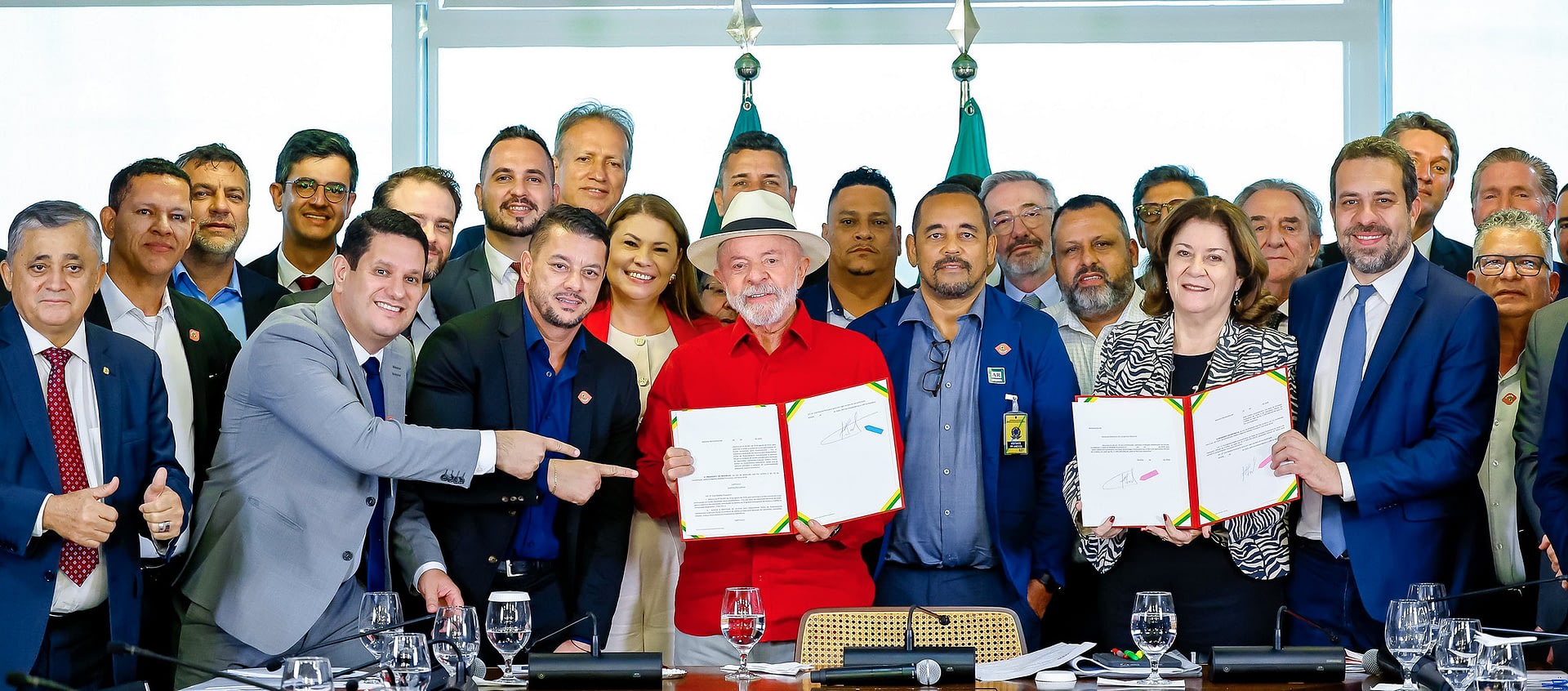Imagem ilustrativa da notícia: Governo lança Move Brasil 2 com crédito de R$ 21,2 bilhões 