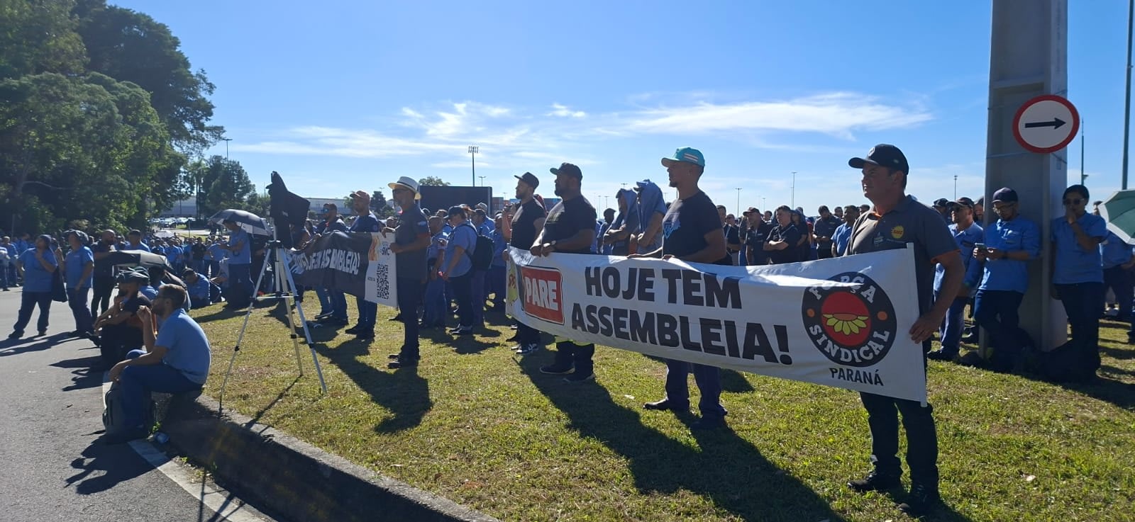 Imagem ilustrativa da notícia: Pela primeira vez em dez anos acordo coletivo da Renault é aprovado sem greve