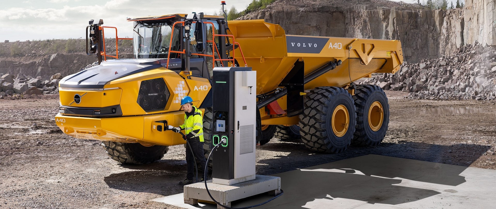 Imagem ilustrativa da notícia: Volvo CE inicia produção de caminhões articulados elétricos pesados na Europa