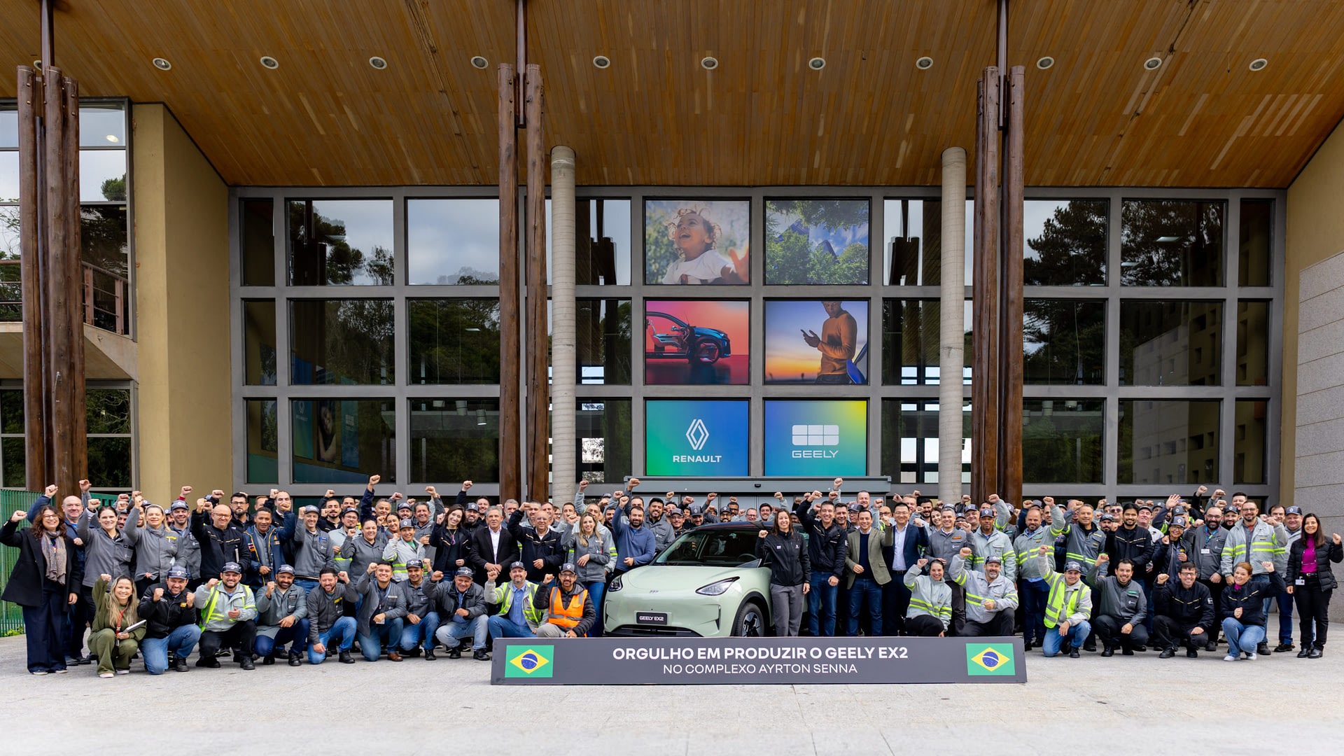 Imagem ilustrativa da notícia: Geely EX2 será produzido no Paraná até o fim do ano