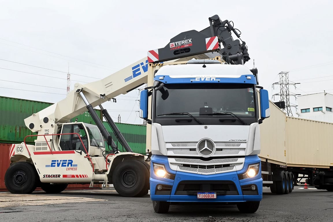 Actros Ever Express